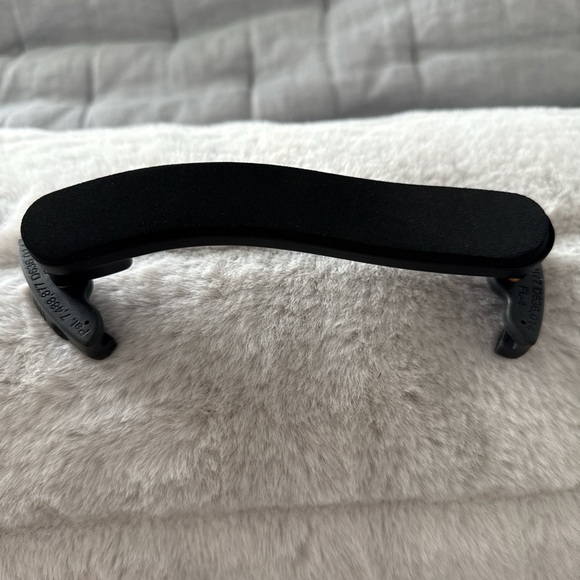 Everest Black Shoulder Rest for String Instruments - Picture 2 of 6